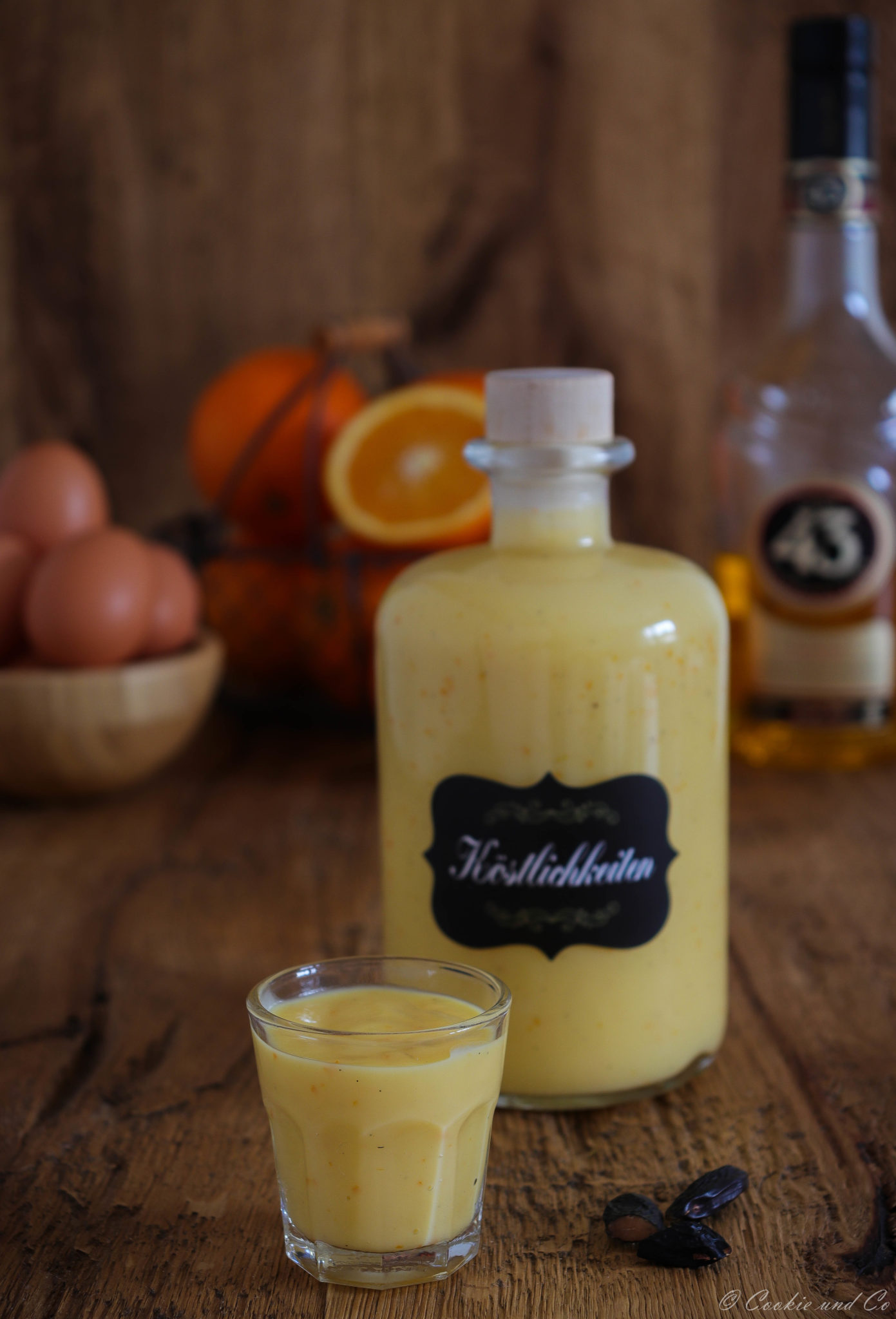 Orangen-Vanille-Eierlikör