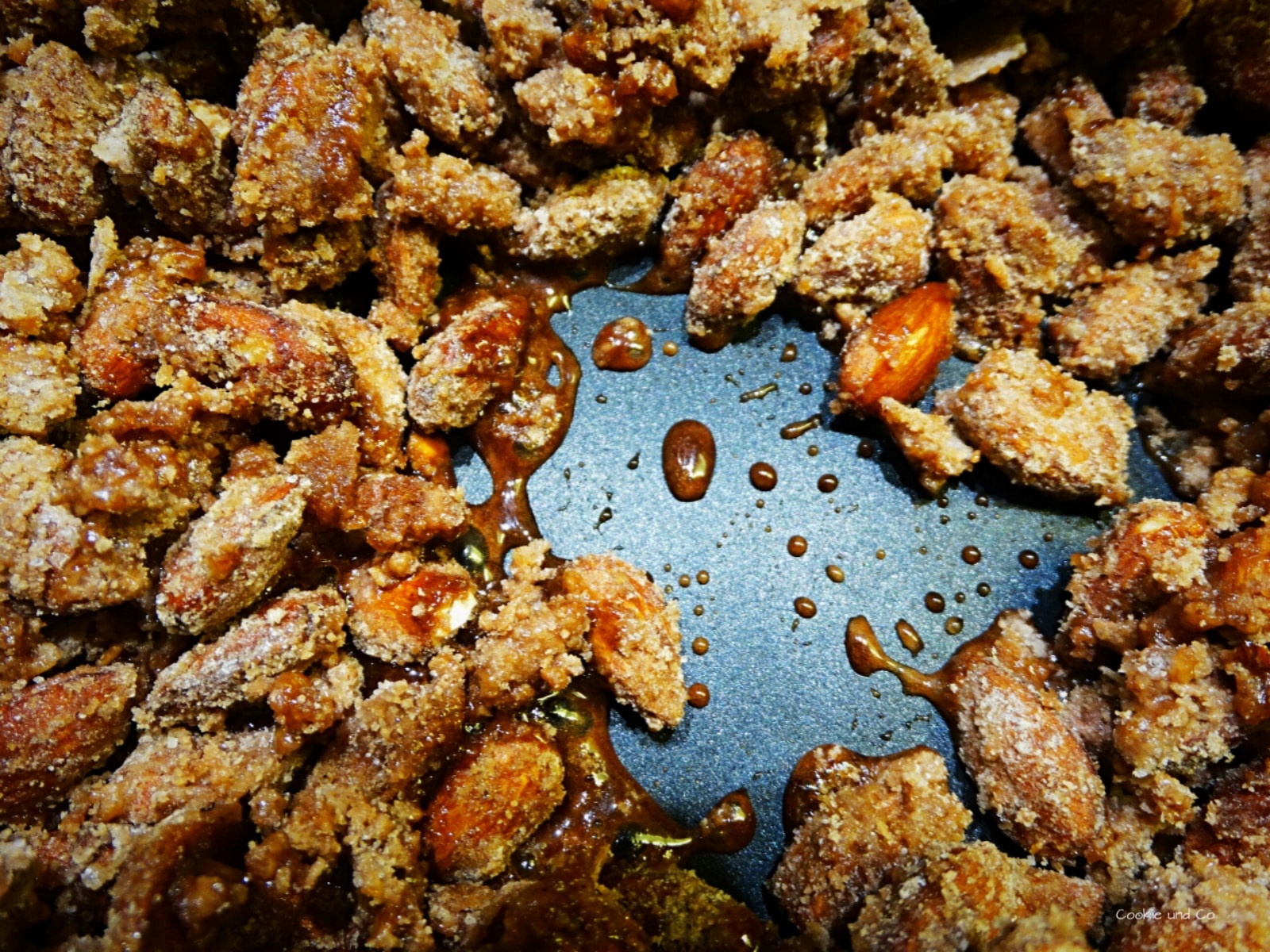 Gebrannte Mandeln mit Amaretto