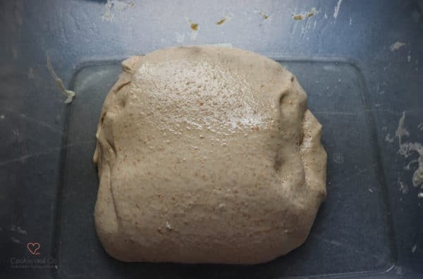 Rustikale Dinkelkruste