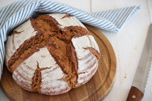 Rustikale Dinkelkruste