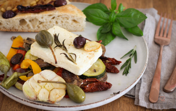 Gebackener Feta mit Gemüse