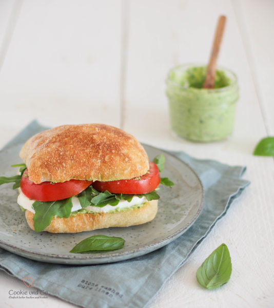 Panini Caprese