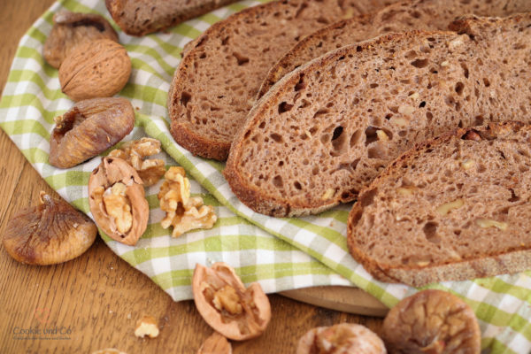 Feigen-Walnuss-Brot