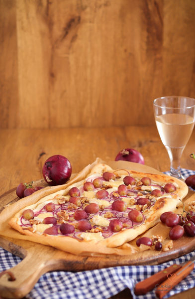 Flammkuchen mit Ziegenkäse