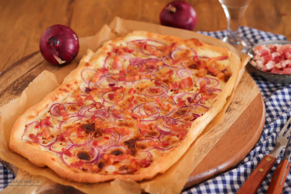 Flammkuchen nach elsässer Art