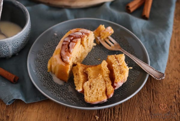 Sweet potato cinnamon rolls (Zimtschnecken)
