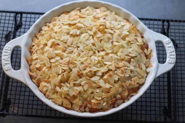 Versunkener Apfel-Mandel-Kuchen mit Marzipan-1