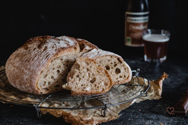 No knead Schwarzbierbrot