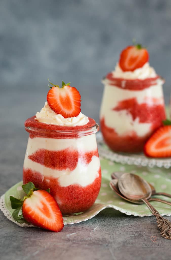 quark mascarpone-creme mit erdbeeren
