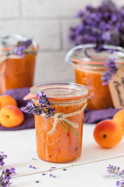 Provenzalische Aprikosen-Konfitüre (mit Lavendel)
