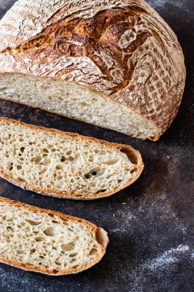 No knead Bread aufgeschnitten