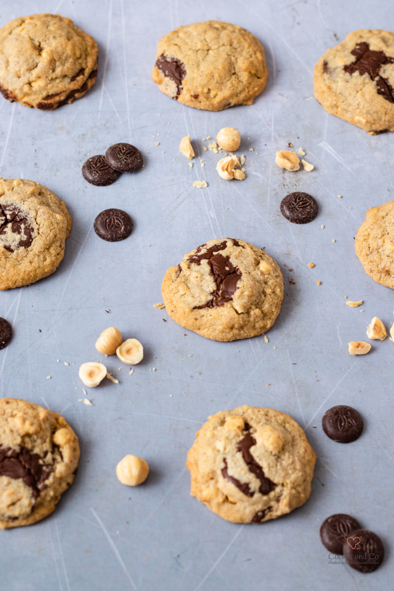 Chocolate Chip Nut Cookies deluxe (Schoko-Nuss-Cookies)