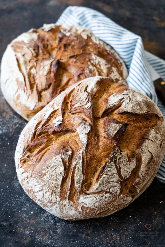Weißbierkruste auf einem alten Backblech