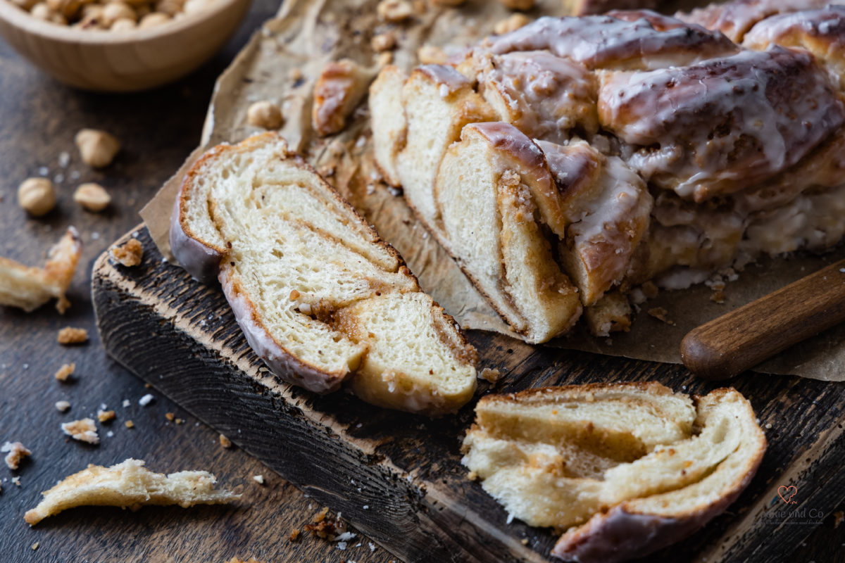 Nusszopf -  Nussstriezel