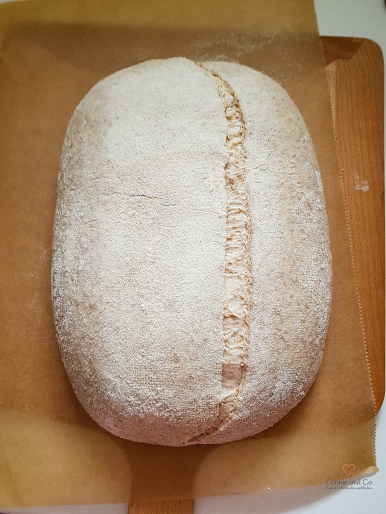 Vollkornbrot mit Vollkorn Manitoba Mehl und langer Teigführung.