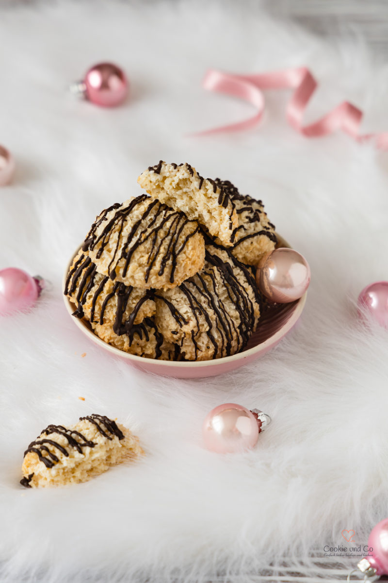 Saftige Kokosmakronen (Einfach, schnell & ohne Ei)