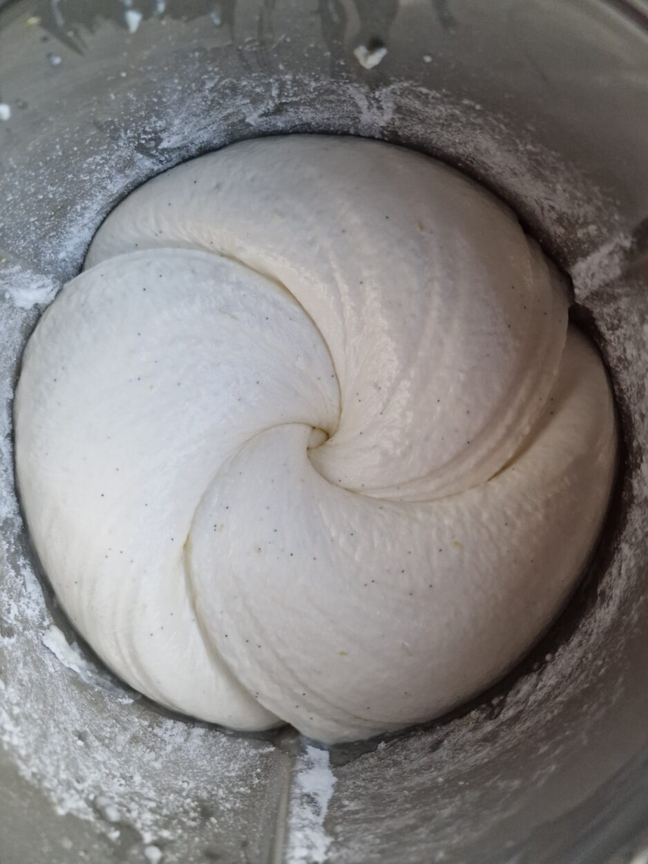 Fertige Cheesecakemasse nach dem Mischen.