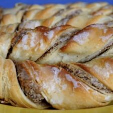 Nussschleifen von Tanja Riedl